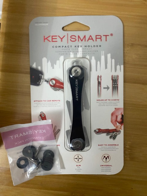 KEY SMART COMPACT KEY HOLDER - BLACK - HOLDS UP TO 8 KEYS